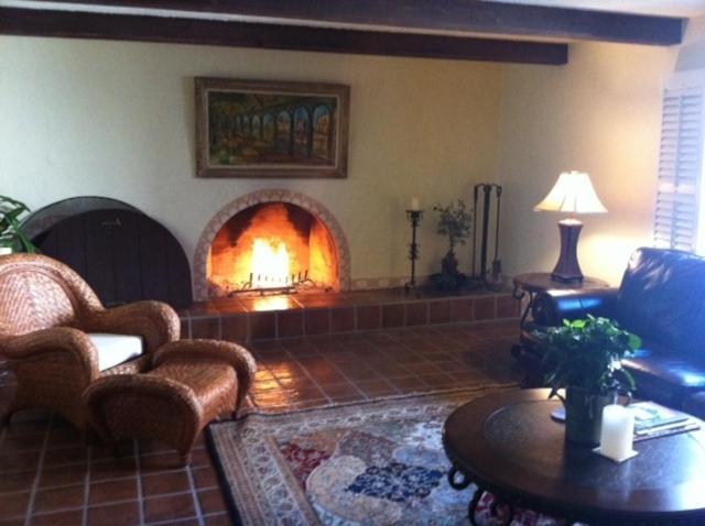 Spanish Villa Inn Сент-Хелина Экстерьер фото