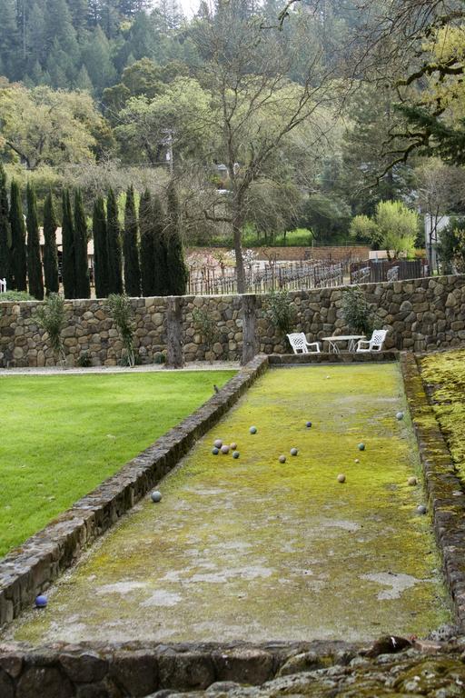 Spanish Villa Inn Сент-Хелина Экстерьер фото